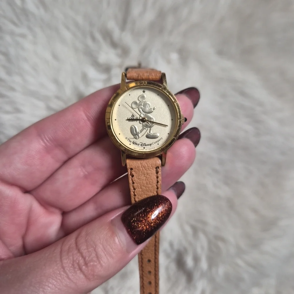 Disney Watch Mickey Mouse Gold Tone The Walt Disney Company Wristwatch Analog ✨️
